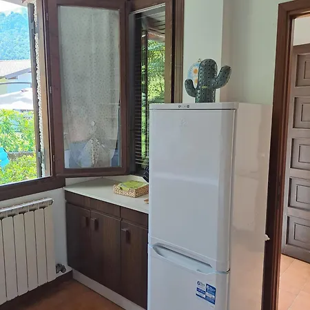 Singola Con Giardino Ghisallo Zona Bellagio Tatil Evi Magreglio